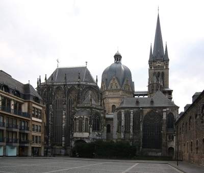 churches/aachen01.jpg
