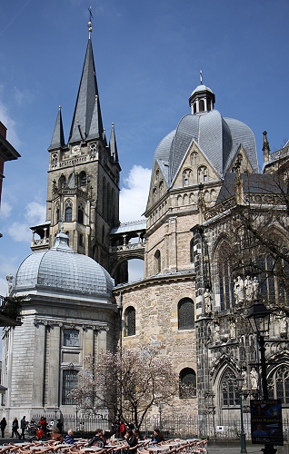 churches/aachen08.jpg