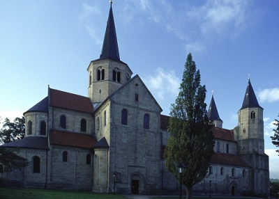 churches/hildesheim-godehard07.jpg